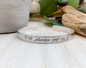 choose joy bracelet--always choose joy--joy gifts--silver joy bracelet--joy jewelry--joy gifts--quote bracelet--i choose joy--inspirational