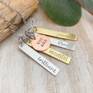 Usted es hermoso, poderoso, brillante, collar valiente-- collar de aliento estampado a mano--