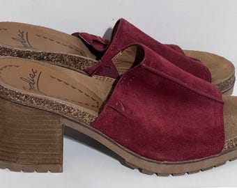 Sandały damskie Zodiac 9 Vtg Lissa Red Suede Slide Heel Platform Shoes Clogs
