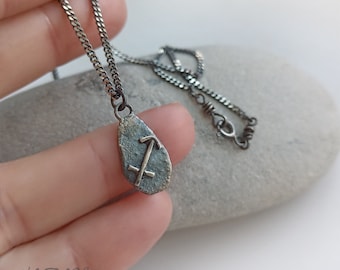Collar de Sagitario para hombre, colgante de plata oxidada con el signo de Sagitario, joyería rústica original del horóscopo, joyería del zodiaco, regalo de cumpleaños y San Valentín.