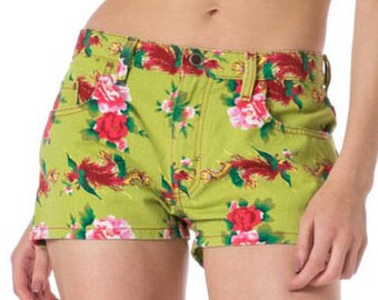 1980s Todd Oldham Green Floral and Feather Print Jeans Shorts Size: S, 4-6