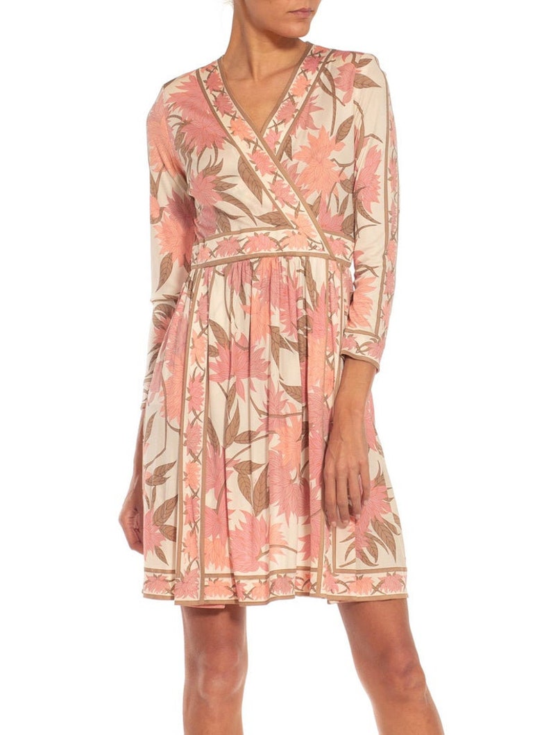 1970S Emilio Pucci Cream, Brown Pink Floral Silk Rayon Blend Signed Dress image 4