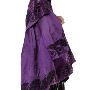 Victorian Purple & Black Silk Satin 1850-70 Cape With Hand-Quilted Lining Appliqués image 6