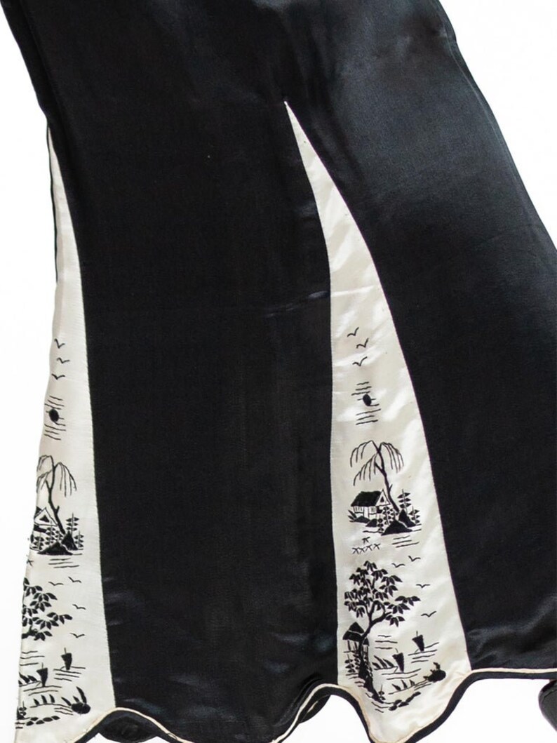1920S Hand Embroidered Silk Satin Lounge Pajamas image 10