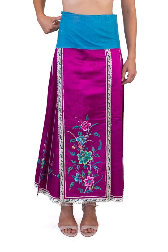 Victorian Fuchia Hand Embroidered Silk Jacquard C… - image 7