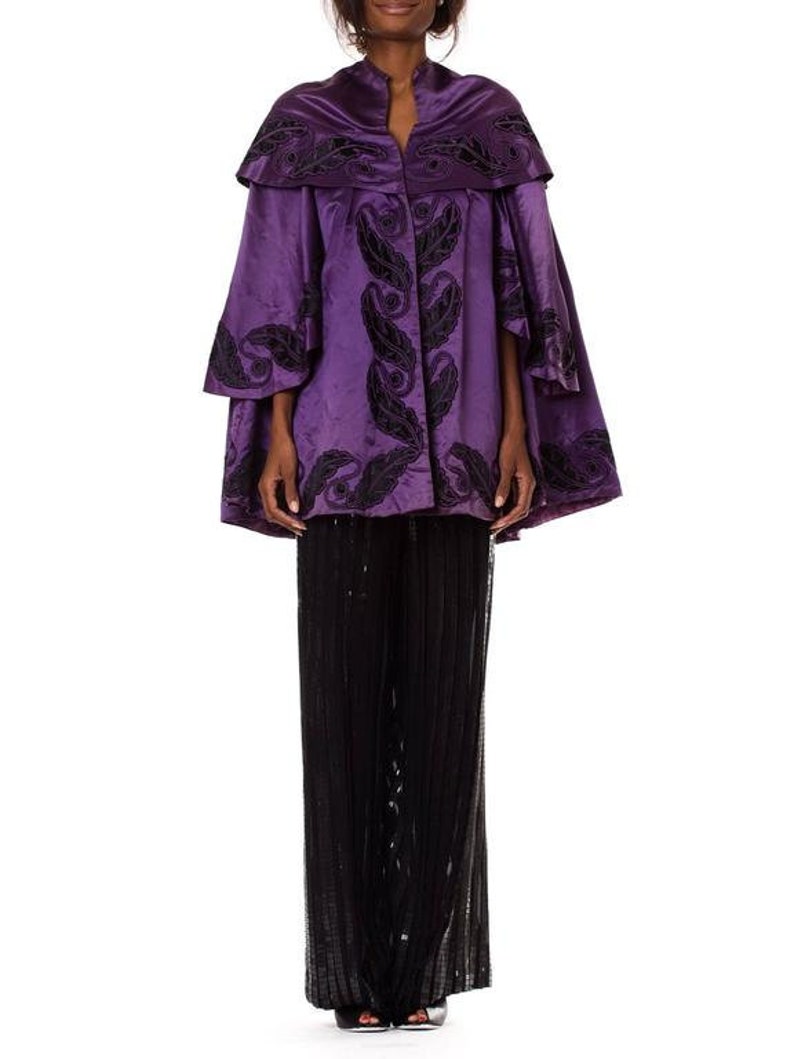 Victorian Purple & Black Silk Satin 1850-70 Cape With Hand-Quilted Lining Appliqués image 1