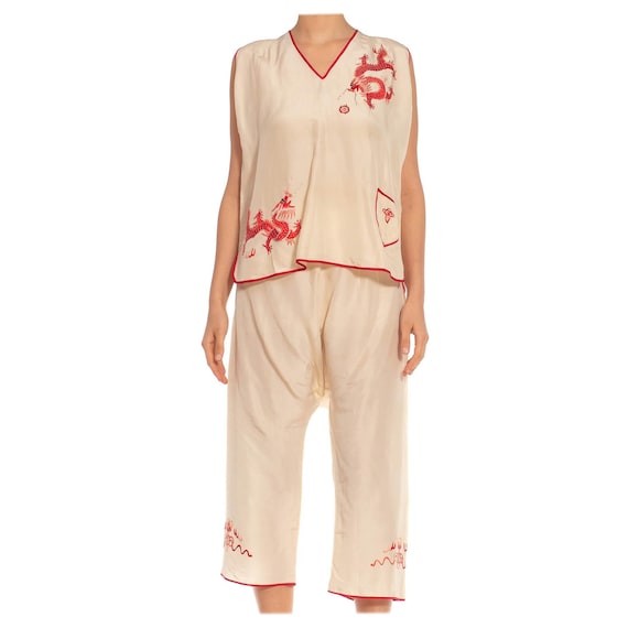 1920S Cream  Red Hand Embroidered Silk Chinese Fi… - image 1