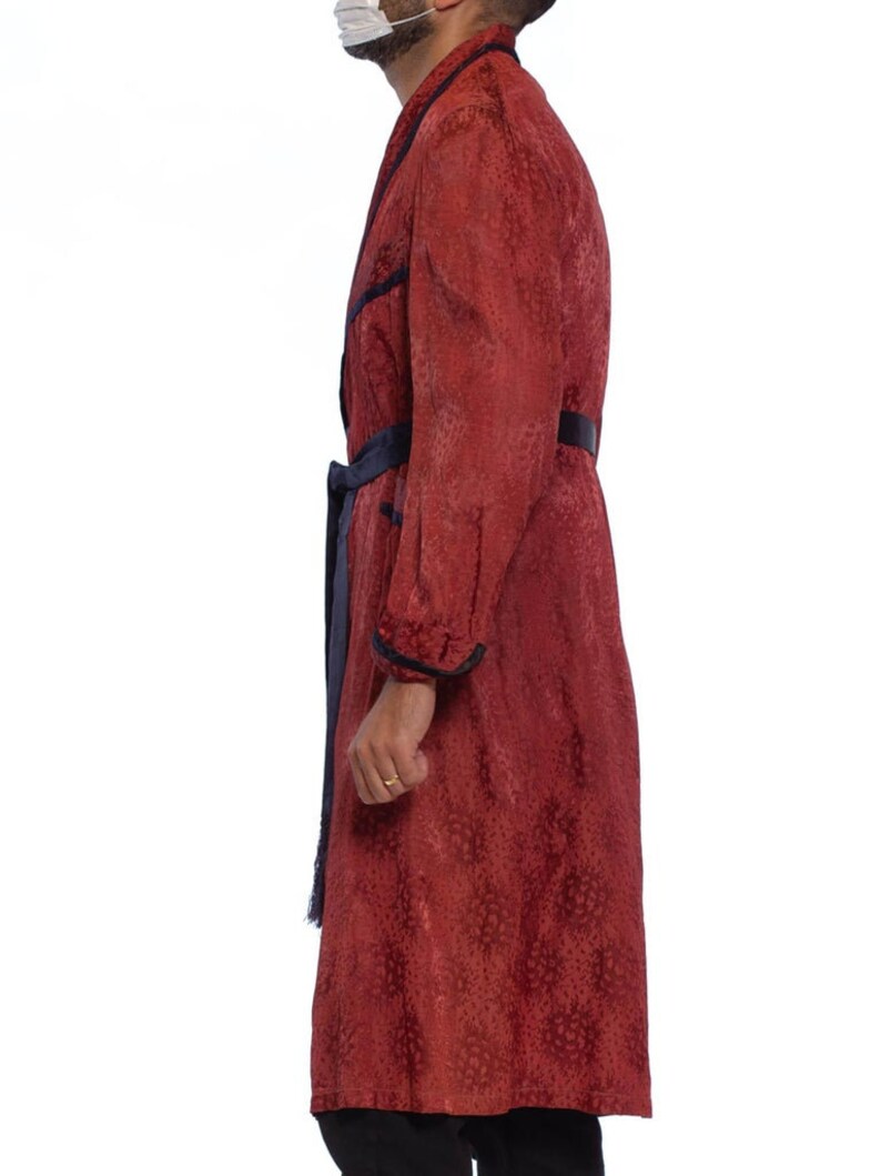1920S Maroon Silk Jaquard Antique Mens Robe image 3