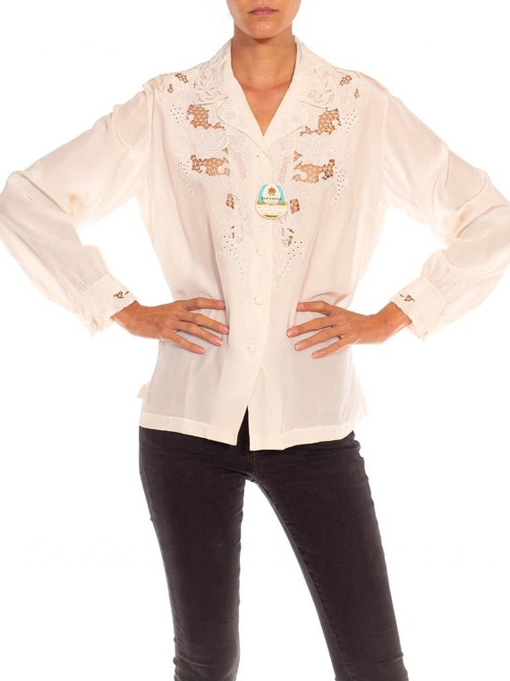 1970S Ivory Hand Embroidered Silk Top - image 7