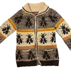 1950s White & Grey Wool Knit Beetle Sweater