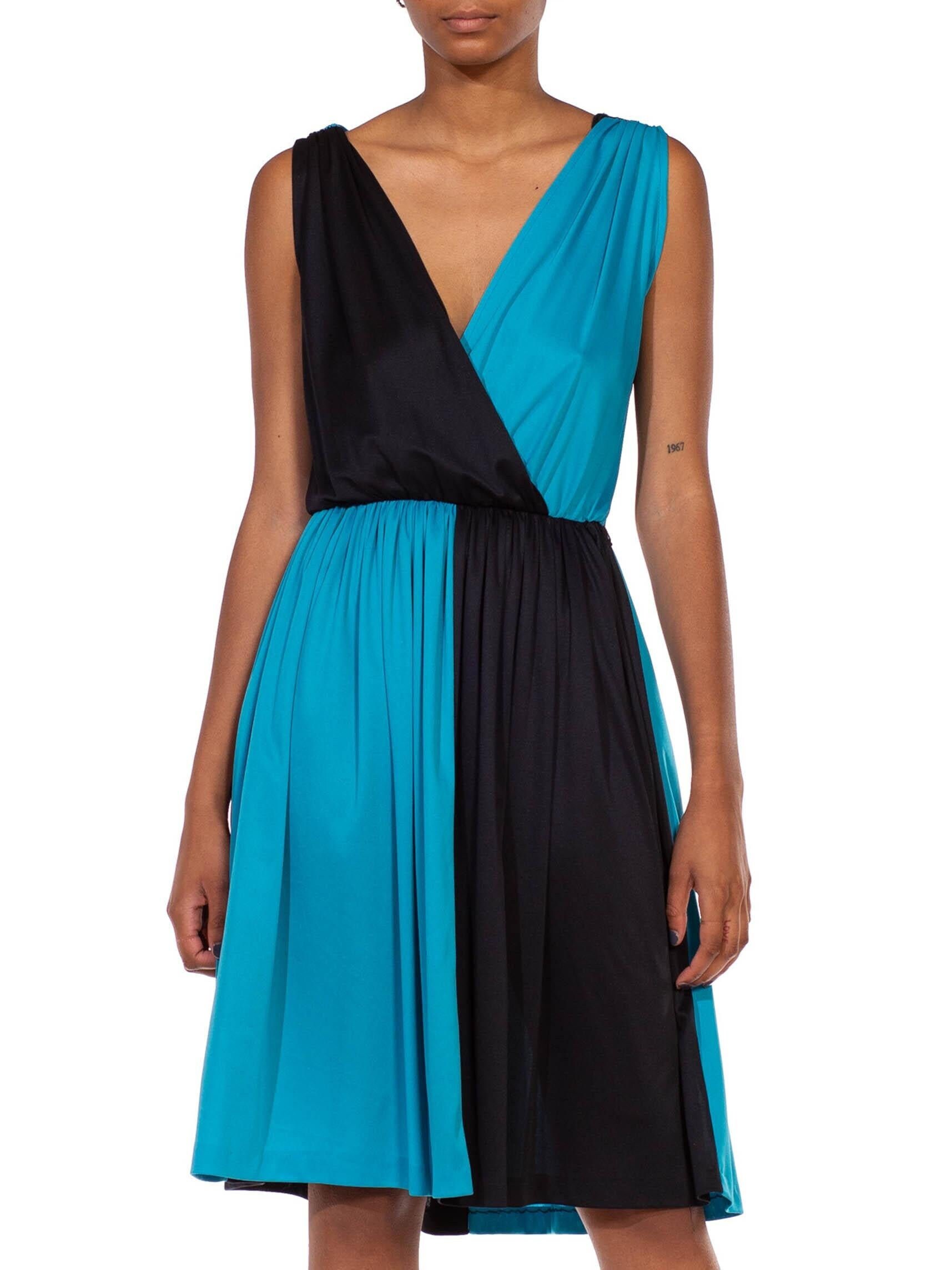 a line cocktail dresses with sleeves Mac Duggal Floral-Embellished Fit & Flare Midi Dress A tonal velvet band JoJo Siwa Christmas dress General Sizes:XXL resku:product.type=dresser