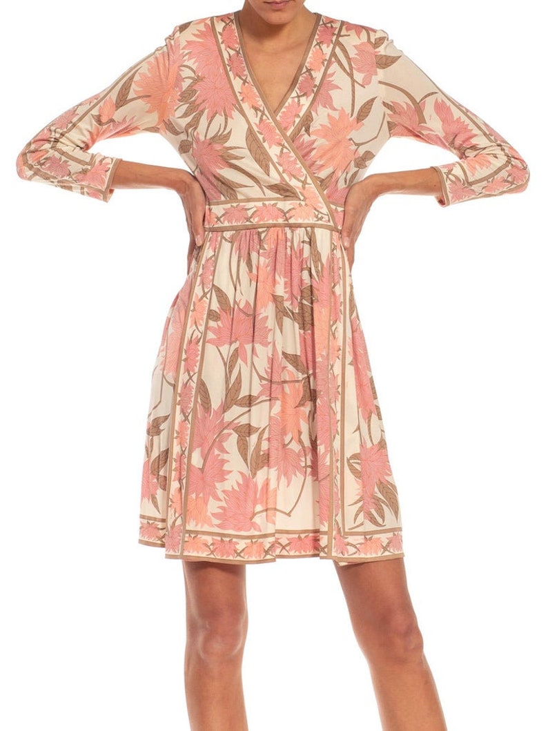 1970S Emilio Pucci Cream, Brown Pink Floral Silk Rayon Blend Signed Dress image 9
