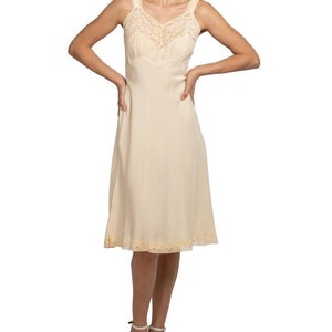 1940S Cream Bias Cut Silk Crepe De Chine Slip With Lace Detail At Top And Bottom image 8