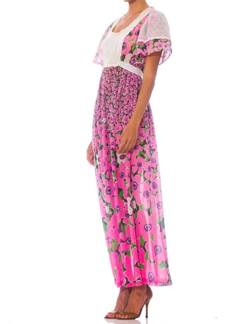 1960S Pink Floral Cotton Lawn Maxi Dress With Cape Sleeves & Lace Trim image 3