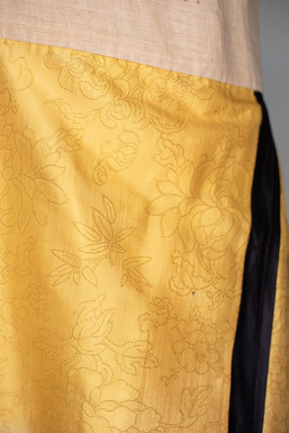 Victorian Yellow Hand Embroidered Silk Antique Ch… - image 8