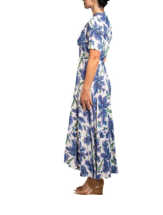 1940S Blue & White Cold Rayon Floral Print Zip-Fr… - image 2