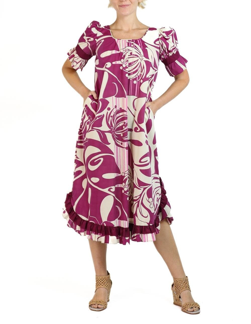 1970S Purple  Cream Poly/Cotton Made In Hawaii By Muumuu Dress