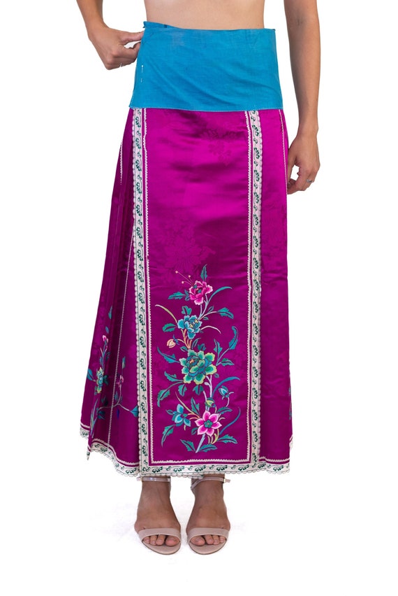 Victorian Fuchia Hand Embroidered Silk Jacquard C… - image 1