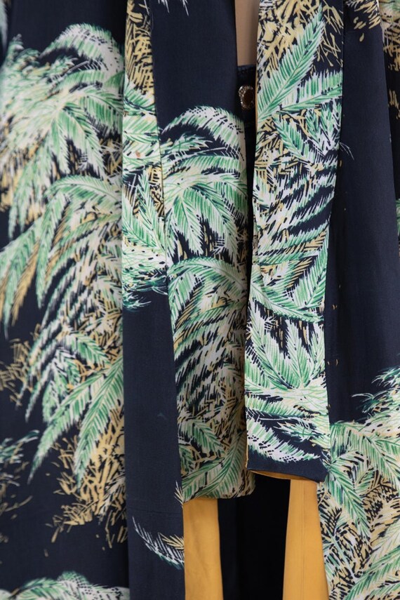 1940S Black Silk  Rayon Rare Tropical Print Kimono - image 8