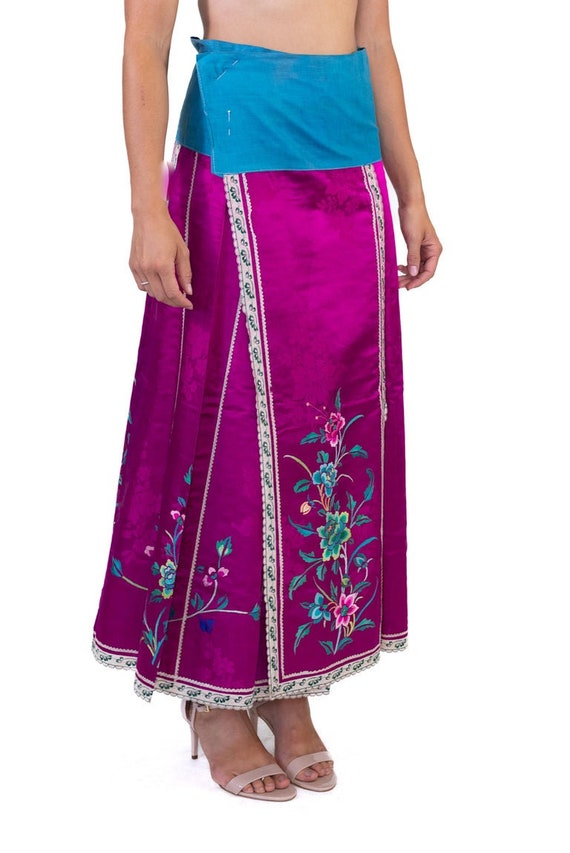 Victorian Fuchia Hand Embroidered Silk Jacquard C… - image 6