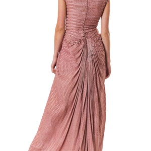 1940S NICHOLAS UNGAR Dusty Rose Rayon Blend Satin Plissé Stripe Gown With Train image 3