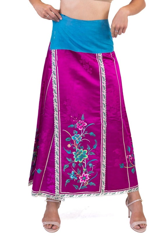 Victorian Fuchia Hand Embroidered Silk Jacquard C… - image 4