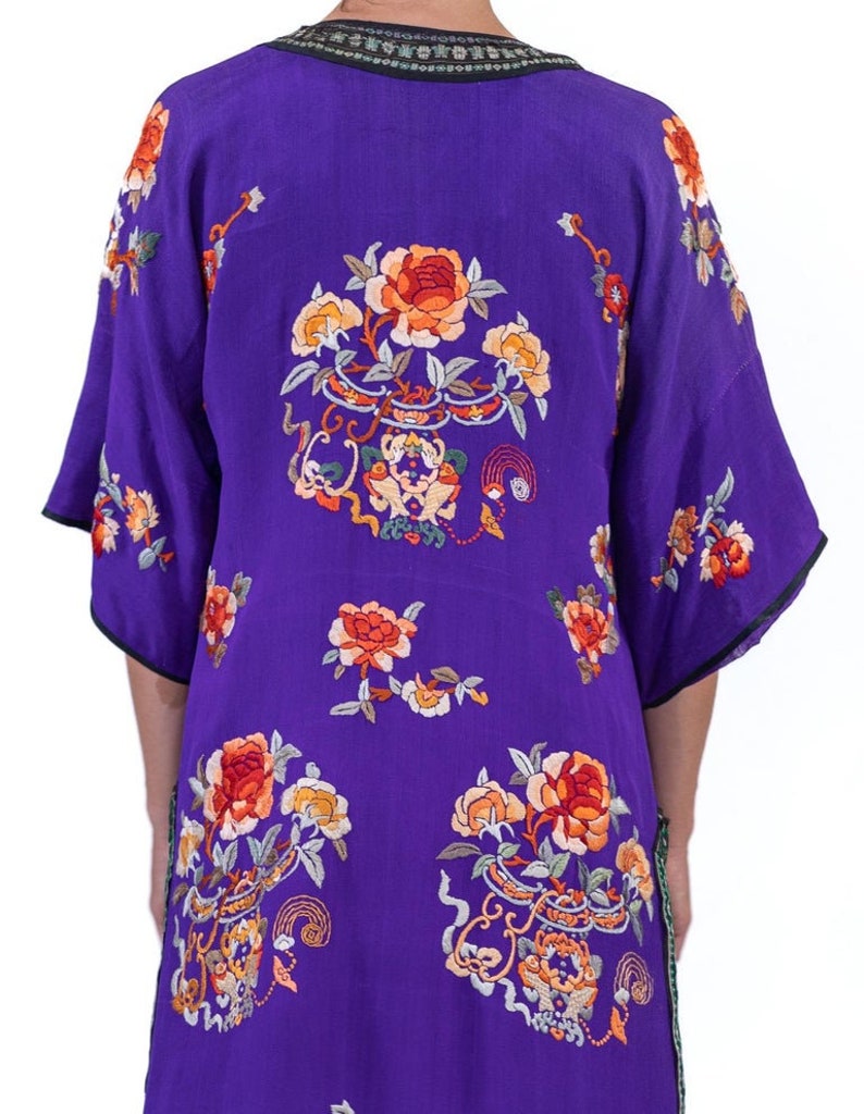 1920S Purple Hand Embroidered Silk 3-Piece Chinese Lounge Pajamas image 8