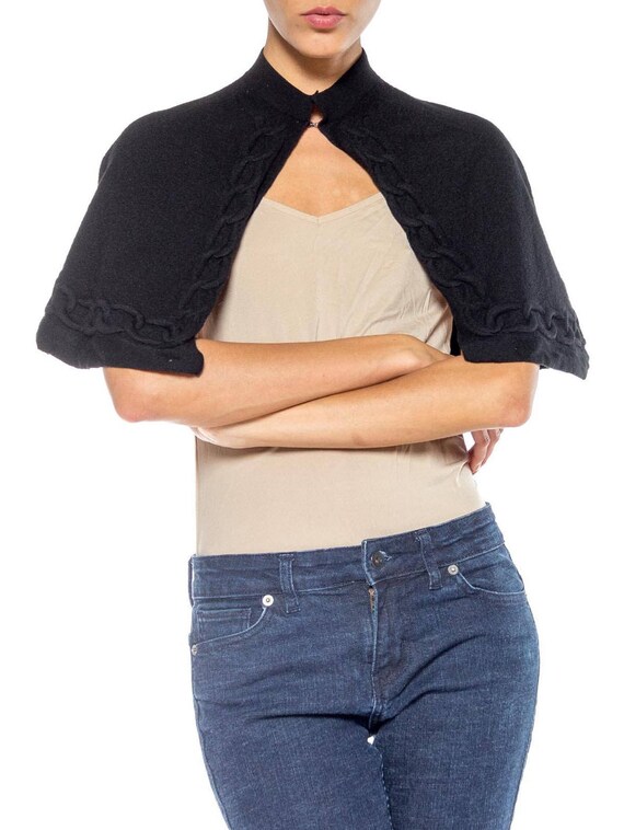 1990S Black Wool Mini Cape With Rope Chain Trapunt