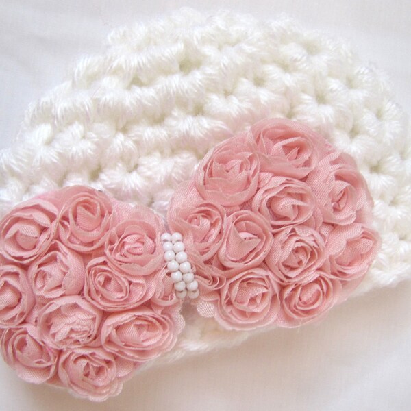 Newborn baby girl crochet hat, white with pink flower bow, Spring, Baby Fashion, photo prop