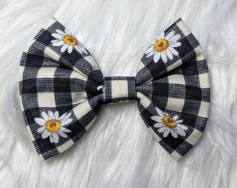 Dog Bow tie| Pet Neckwear | Puppy Accessory | Bow Tie  | Black Check Daisy