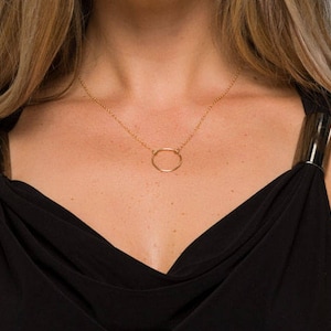 Gold Karma Halskette, Kreis Halskette, Ewigkeit Liebe Kreis, große Ring, beste Freundin Geschenke, wenig ewig Liebe Kreis Schmuck, benutzerdefinierte Nachricht Karte
