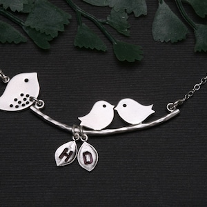 Personalized loving bird family on branch with Initial leaves necklace,hand stamped leaf initial,Mother gift,Anniversary gift,Mom and Baby