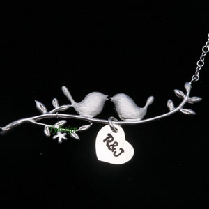 Personalisierte Liebe Vogel auf Ast Halskette, Initialien Herz Charme, Vogel Halskette, Valentinstag Geschenk für Frau, Freundin Geschenk, Hochzeitsgeschenk