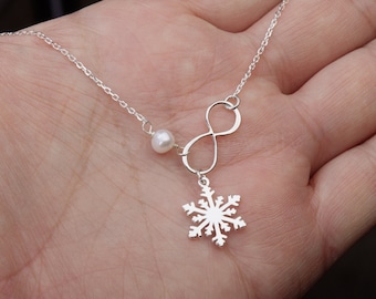 Snowflake infinity bracelet,winter wedding gift,pearl bracelet,Best friend gift,bridesmaid gift,christmas bracelet.custom jewelry note