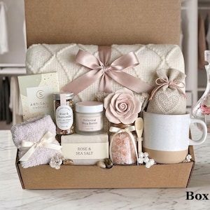 Hug In A Box, Encouragement Gift, Mom Gift Set, Hygee Gift Box, Thinking Of You Box, Cozy Care Package, Self Care Basket, Blanket Gift Box
