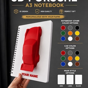 Puede incluir: Un cuaderno A3 blanco con un modelo de coche Porsche 3D rojo fijado en la portada. La portada presenta el texto YOUR NAME en rojo. El cuaderno tiene una encuadernación en espiral negra. La imagen muestra opciones de color para la portada.