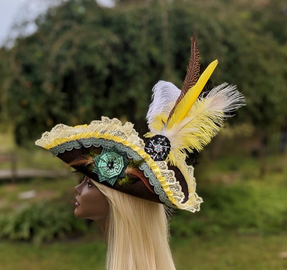 Green tricorn hat Clearance