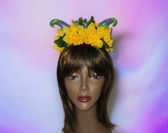 Garden Fairy Flower Crown Headband for Woodland Fae cosplay or Dark Fairies, Fantasy Fairytale Headpiece for Photo Props, and Costumes