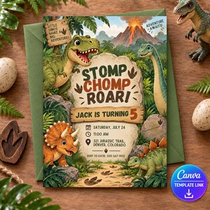 Könnte beinhalten: Eine rechteckige Geburtstagseinladungskarte mit Dinosaurier-Motiv, darunter ein T-Rex, ein Triceratops und ein Vulkan. Der Text lautet: STOMP CHOMP ROAR! JACK IS TURNING 5, SATURDAY, JULY 24, 11:00 AM, 321 JURASSIC TRAIL, DENVER, COLORADO.