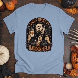 Tjejkväll i Haddonfield Michael Myers skräcktröja eller sweatshirt Heavyweight Unisex Crewneck T-shirt | Gildan® 5000 - Light Blue