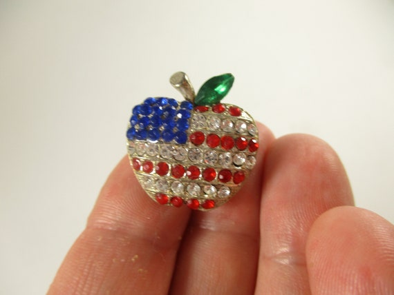 TWO Vintage Apple Brooches, American Flag and Red… - image 3