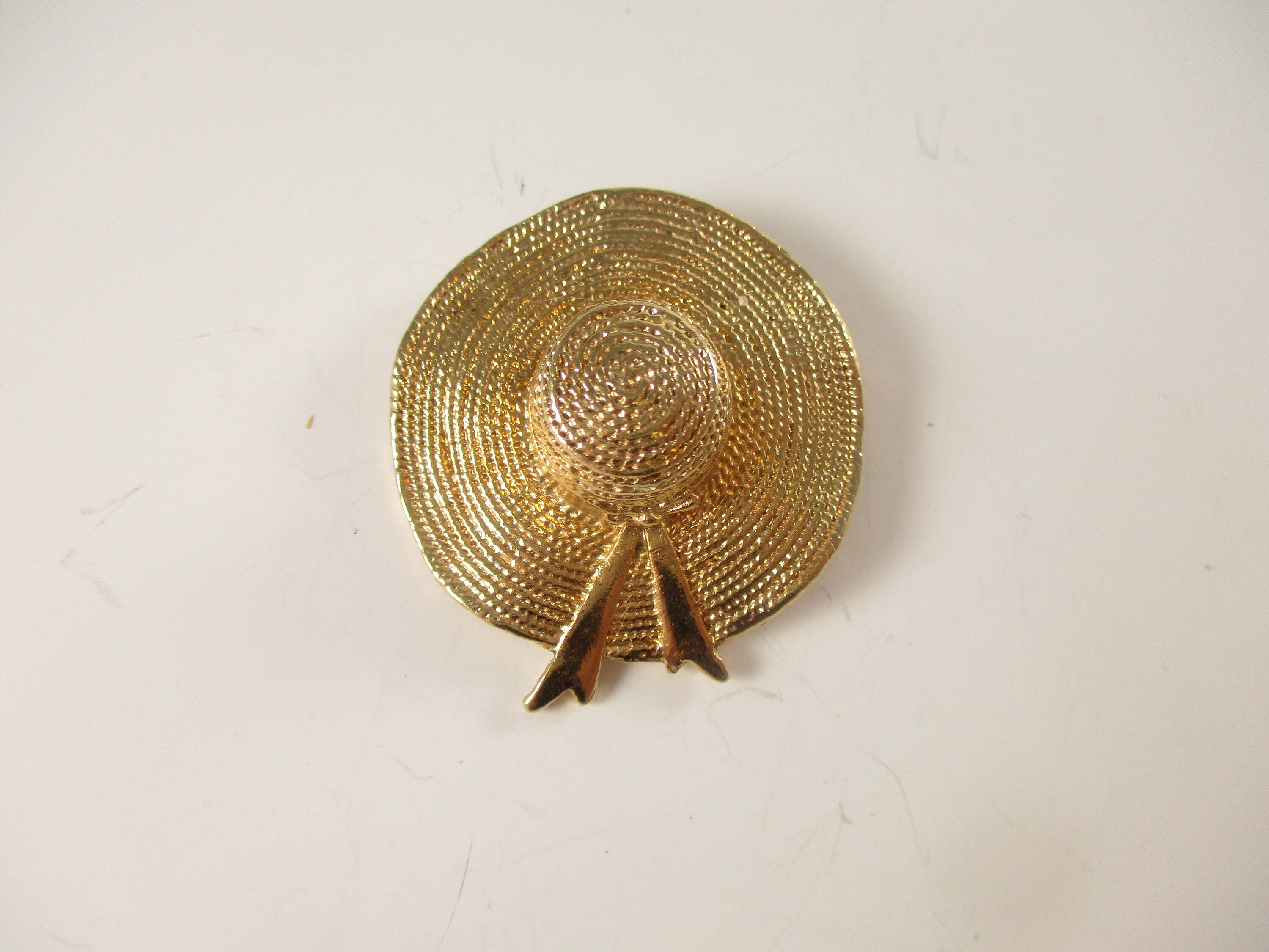 Vintage CHANEL Gold Tone Hat Shape Pin Brooch. Hat With Bow. 