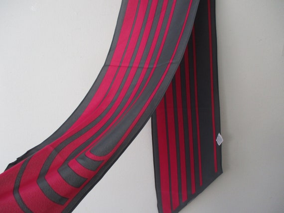 Long Thin Vera Neumann Scarf, Striped Pink Gray H… - image 3