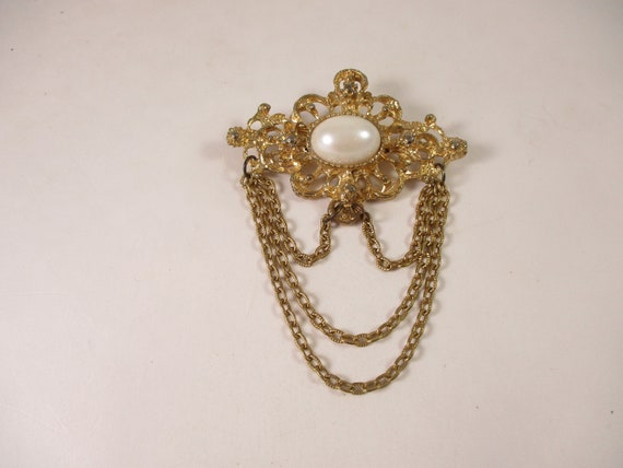 Pearl Swag Brooch, Vintage Gold Chain Victorian R… - image 1