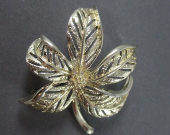 Sarah Coventry Leaf Brooch, Vintage Fashion Jewelry Pin - Small Leaf Flower  1970s