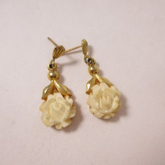 Cream Rose Flower Earrings Vintage Small Drop Flo… - image 2