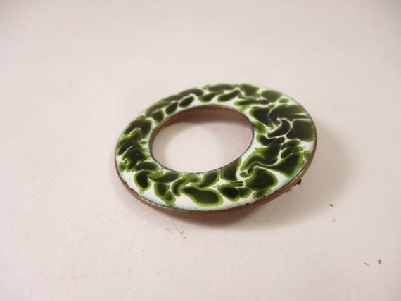 Vintage Round Copper Brooch Pin Enamel Green Circ… - image 2