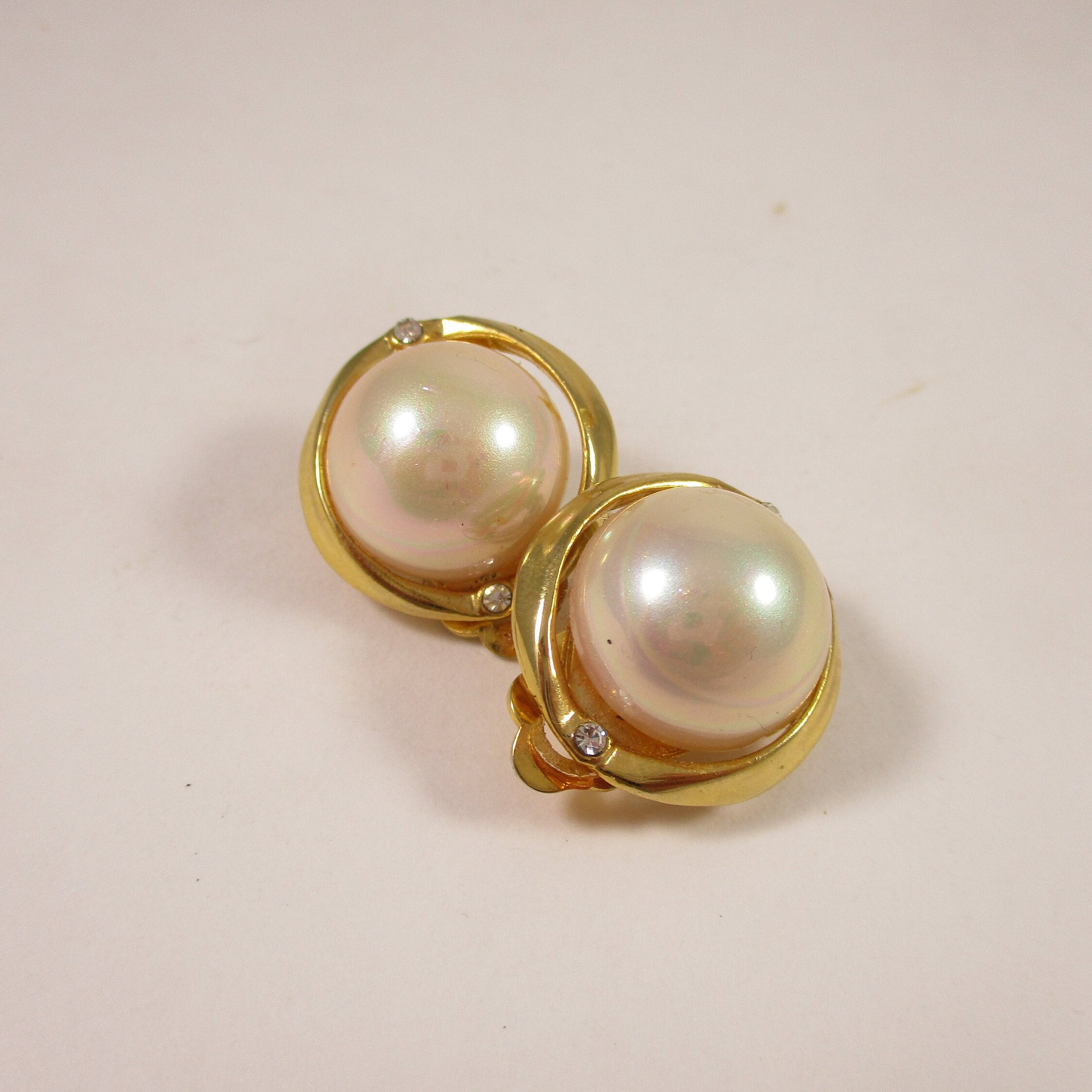 Gold Pearl Earrings, Vintage Clip On, Round Chunky