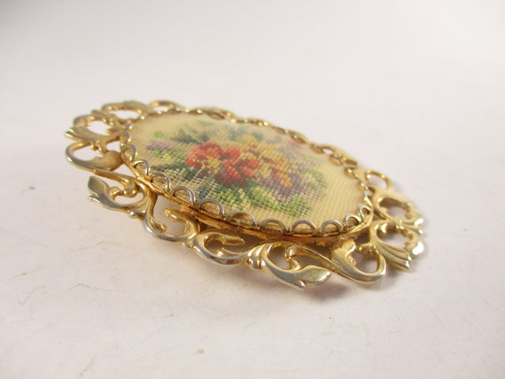 Needlepoint Flower Brooch,  Small Oval Pin Floral… - image 3