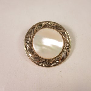 Clip On Schal Brosche, Vintage Gold Perlmutt Pin, Modeschmuck Brosche 1960er Jahre